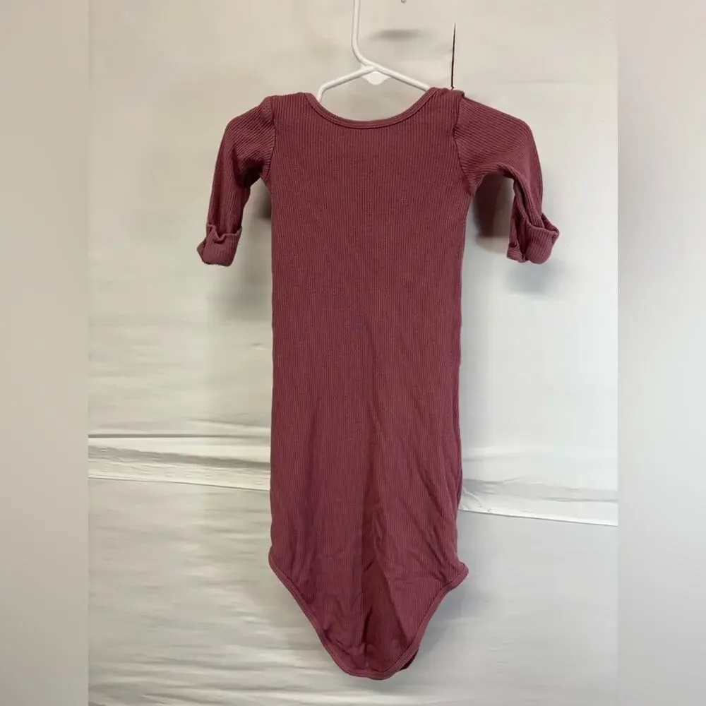 Caden Lane Dark Pink Ribbed Knotted Gown Size 0-3 Months